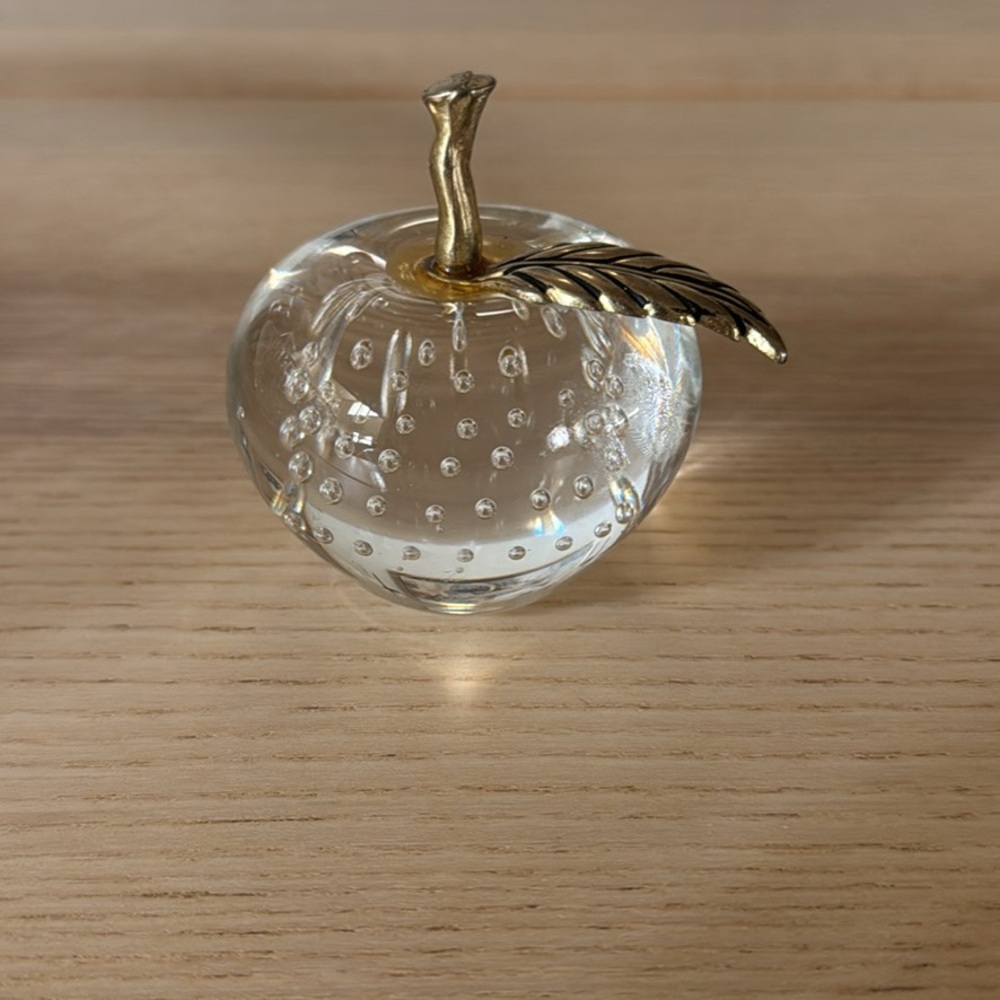 1 Vintage Gold and Clear Glass Apple‎ Paperweight